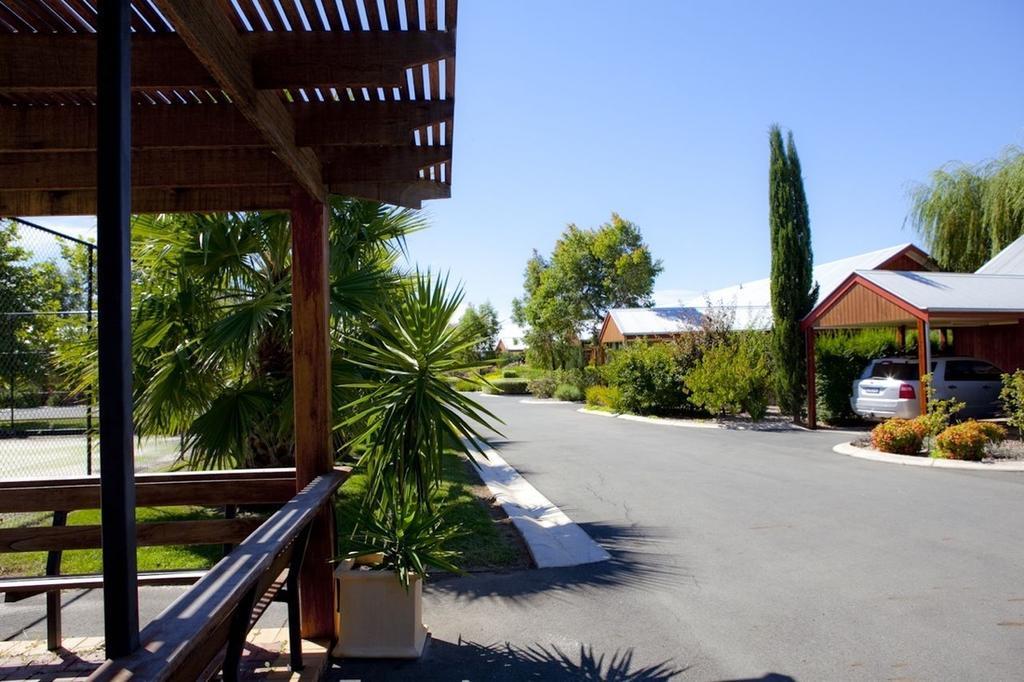 Perricoota Vines Retreat Hotel Moama Bilik gambar