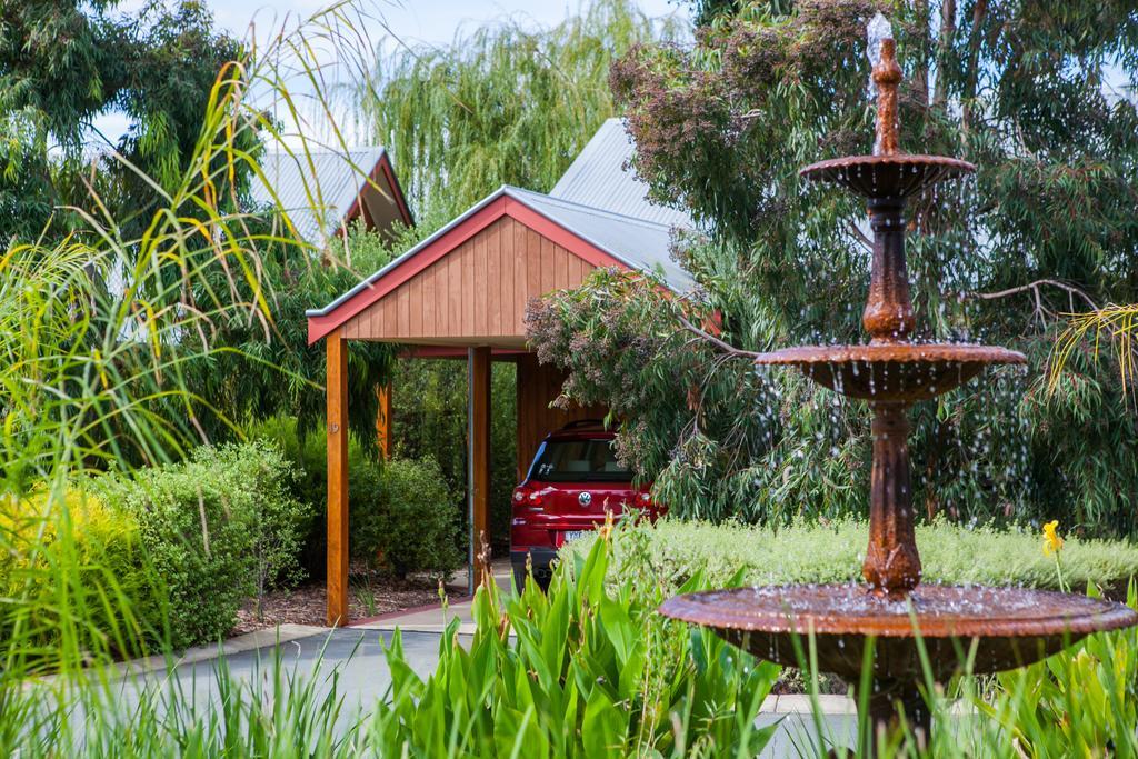 Perricoota Vines Retreat Hotel Moama Bilik gambar